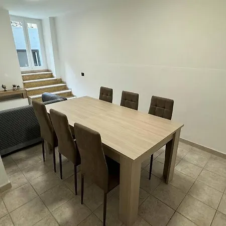 Apartament Seahouse Quadrilocale Fronte Mare