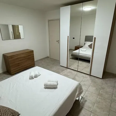 Seahouse Quadrilocale Fronte Mare Apartment *