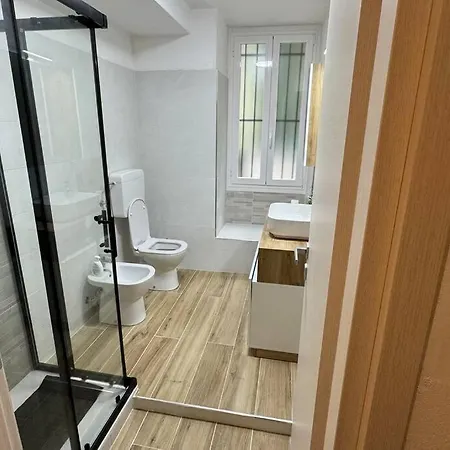 Seahouse Quadrilocale Fronte Mare Apartment Alassio