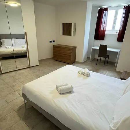 Apartment Seahouse Quadrilocale Fronte Mare Alassio