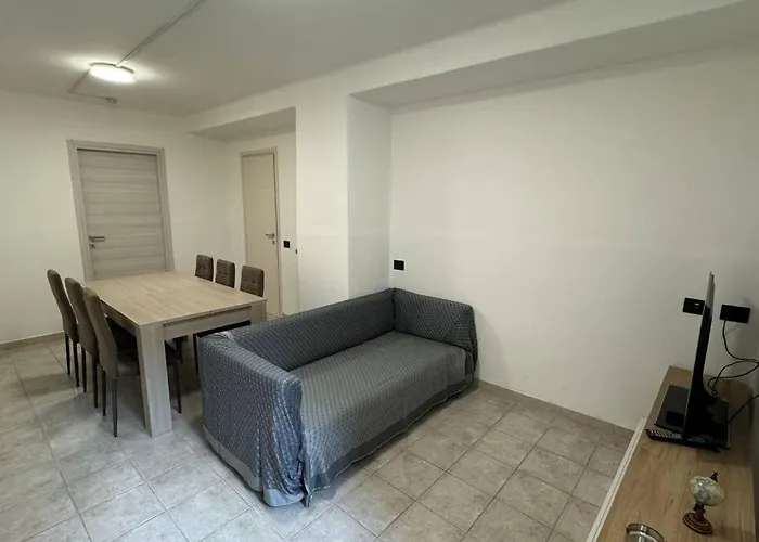 Seahouse Quadrilocale Fronte Mare *